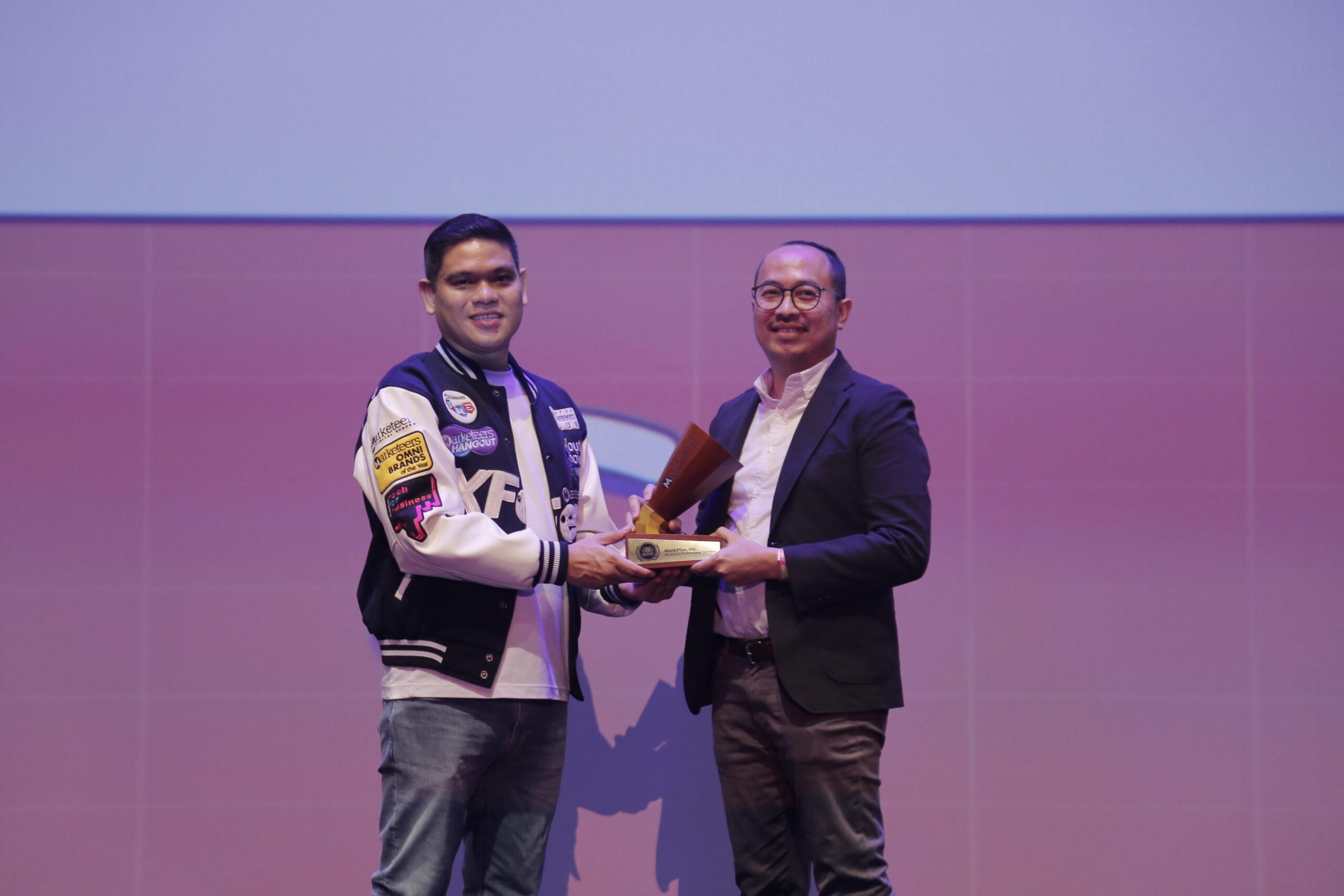 Kembali Digelar, Indonesia WOW Brand Award 2024 Berikan Penghargaan 300 Merek dari Lintas  Industri
