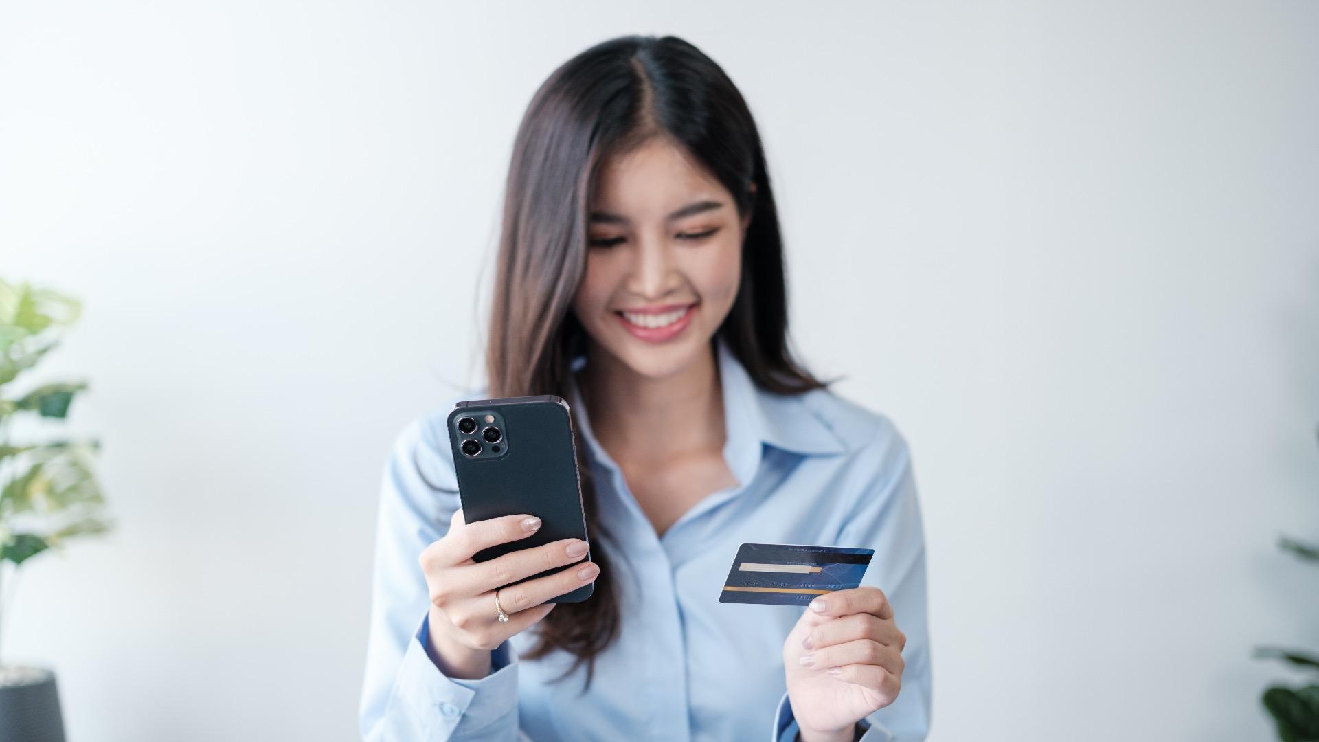Memahami Penggunaan Perbankan Digital Bagi Gen Z dan Milenial